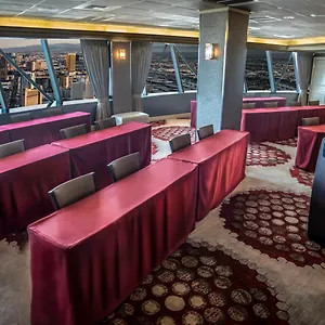 3* Курортный комплекс The Strat Hotel, Casino & Tower