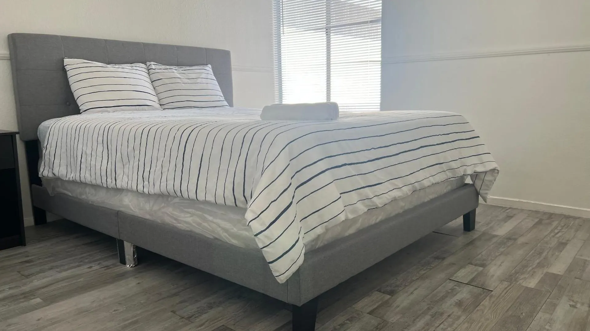 Super 1 Bedroom, Share Bathroom, Kitchen -2 Las Vegas