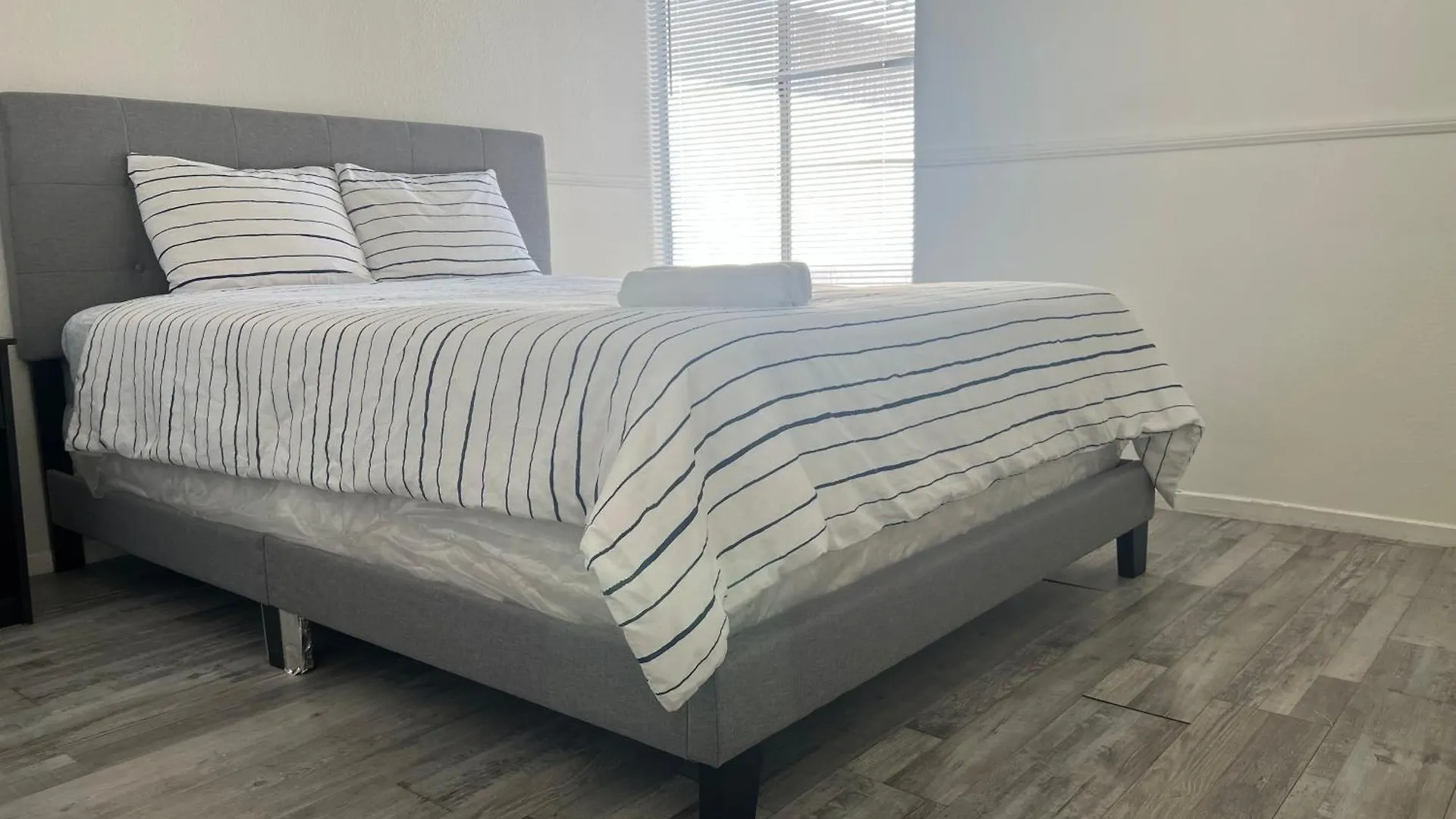 Super 1 Bedroom, Share Bathroom, Kitchen -2 Las Vegas 0*,